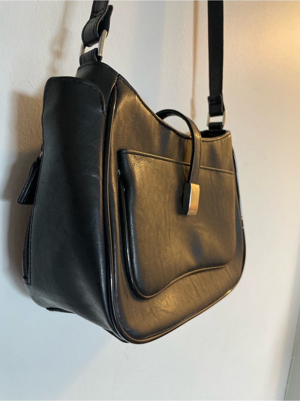 Black Vintage Style Structured Shoulder Bag - Y2K / Minimalist